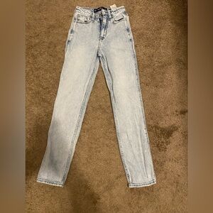 Hollister ultra High rise mom jeans vintage stretch size 00 R 23/27 EC